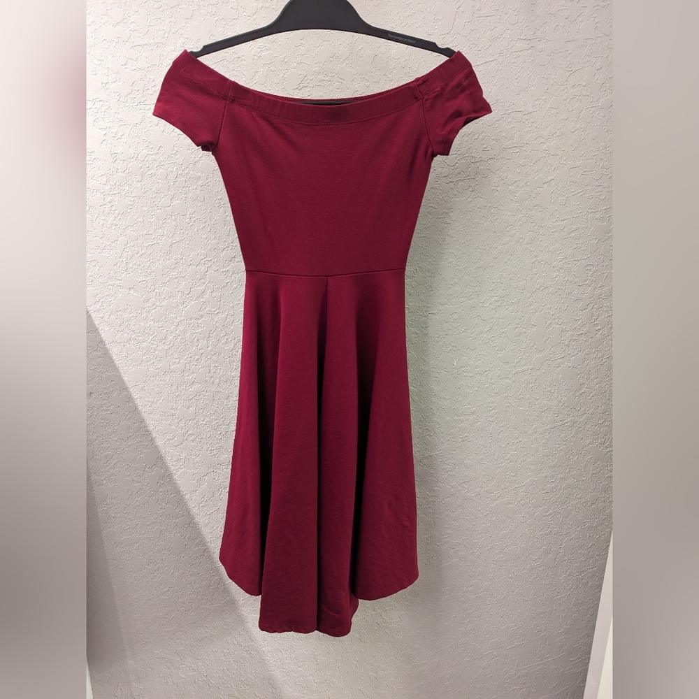 Windsor Maroon Strapless Dress